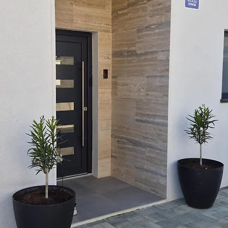 Vivavir With 2x E-scooter, Private Pool & Grill *