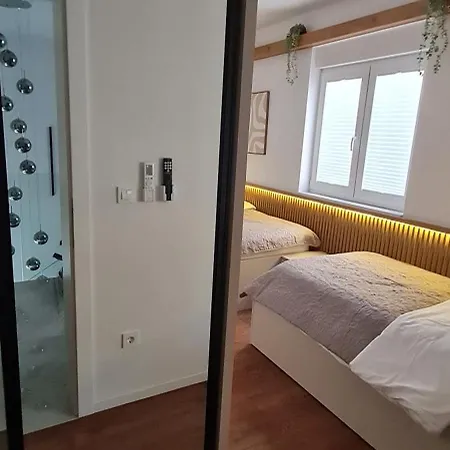 Vivavir With 2x E-scooter, Private Pool & Grill